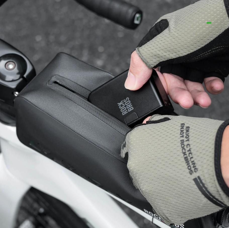 ROCKBROS ROAD TO SKY #Bikepacking bolsa de tubo superior 100% impermeable 1L con protección para lluvia intensa sistema de cierre giratorio bolsa de cuadro perfecta para grava, MTB & #Ebike acceso rápido a snacks & móvil #Impermeable #Bolsa de bicicleta