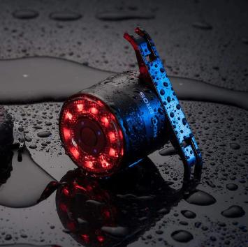 Luz trasera inteligente para bicicleta ROCKBROS Q1, luz de freno LED resistente al agua con 7 colores de iluminación
