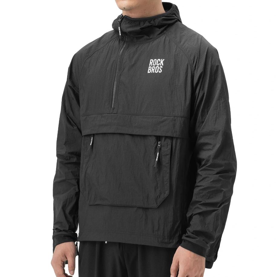 La chaqueta de ciclismo es apta tanto para hombres como para mujeres